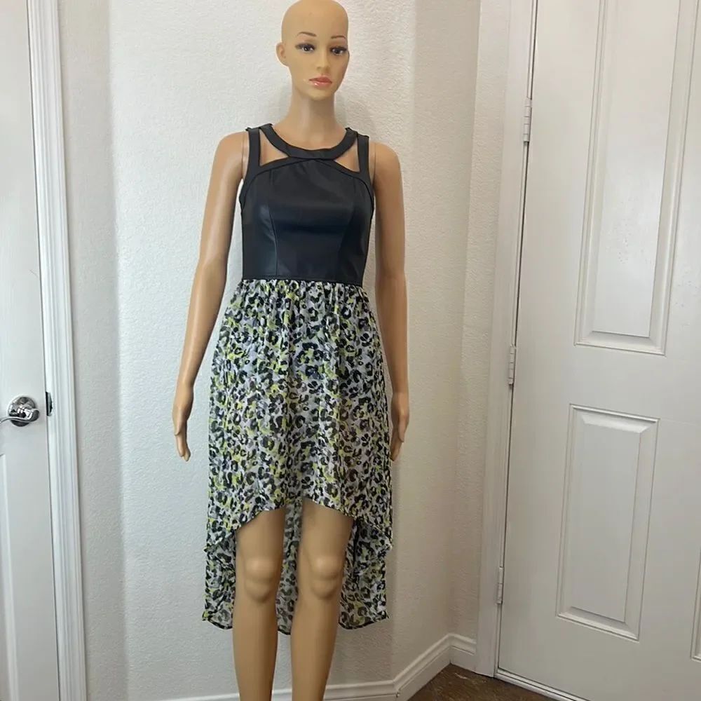 Material Girl Dress Sz Small Scoop Cut Out Neck Sleeveless High Low Black Yellow